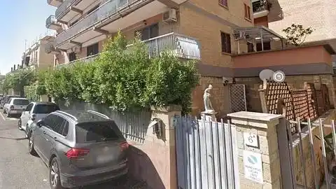 Image from Tgcom24: 🌎 *LE NOTIZIE DI OGGI* ▪️ *Roma, 47enne muore dopo liposuzione: il c...