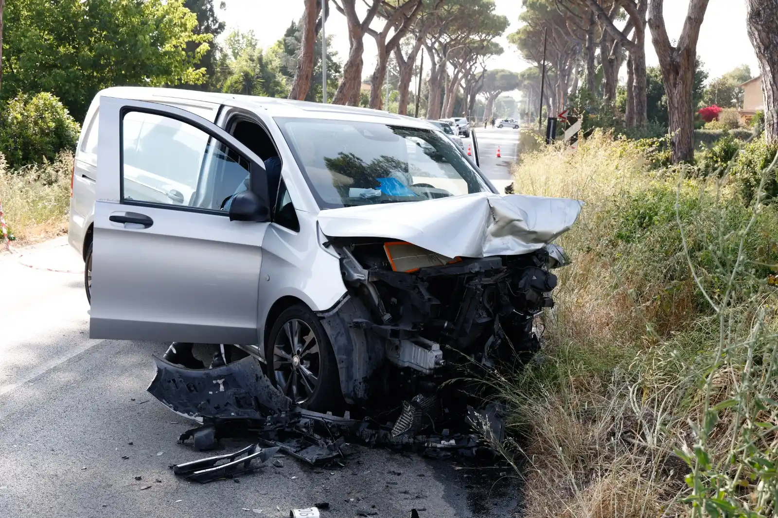 Image from RomaToday: *L'incidente* Scontro fra quattro mezzi, muore un uomo ⤵️⤵️⤵️  https:/...