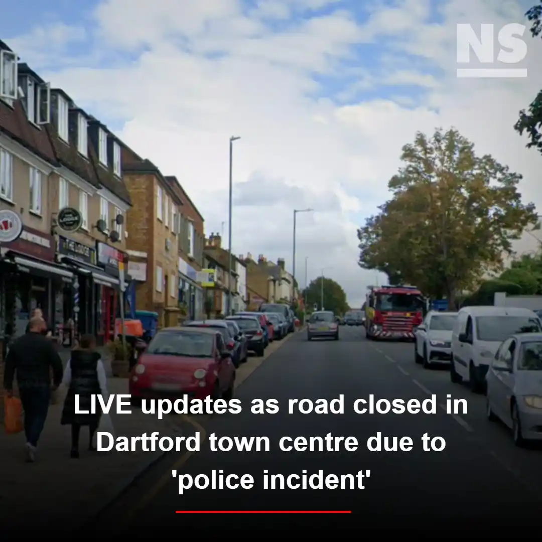 Image from News Shopper - South East London News: 🚨LIVE as police completely close town centre road👇 https://www.newss...