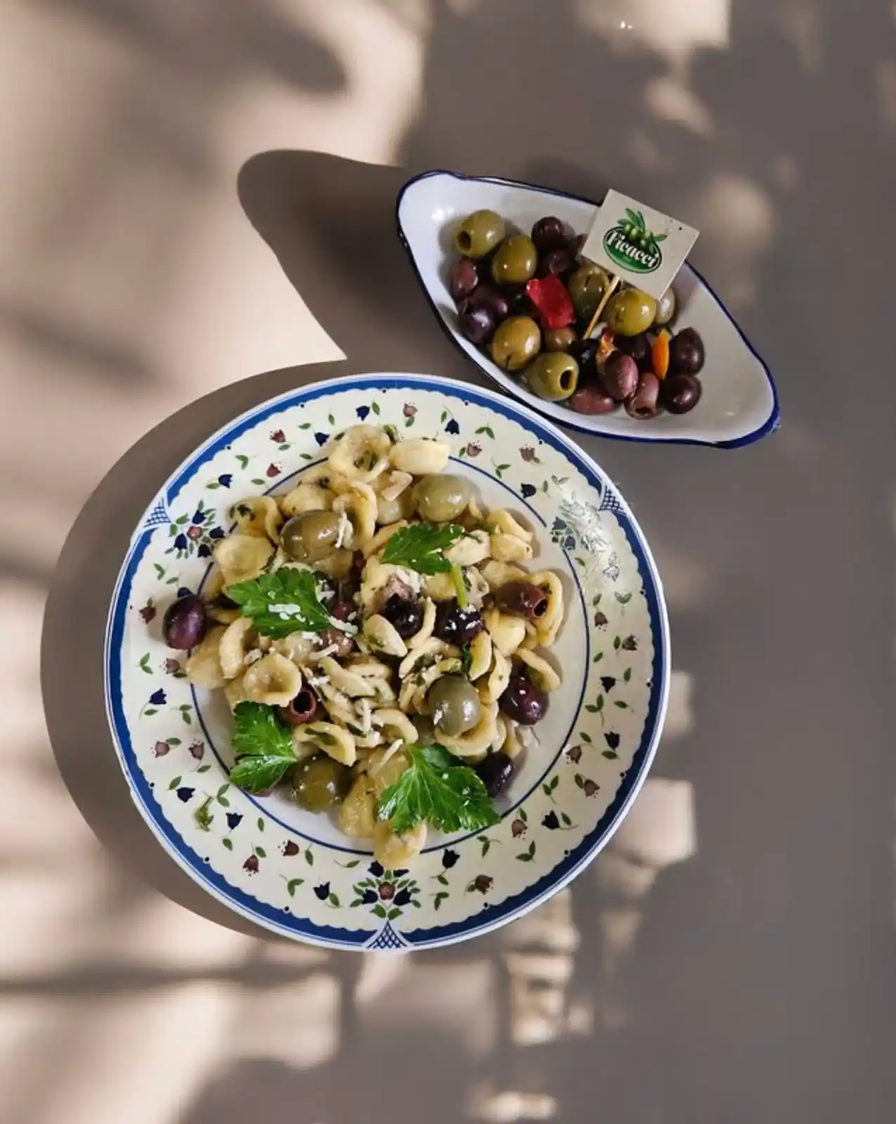 Image from Ficacci Olive Co.: ๐๐ซ๐๐๐๐ก๐ข๐๐ญ๐ญ๐ ๐๐จ๐ง ๐จ๐ฅ๐ข๐ฏ๐ ๐ฆ๐ข๐ฌ๐ญ๐, ๐๐๐๐ข๐ฎ๐ ๐ ๐...