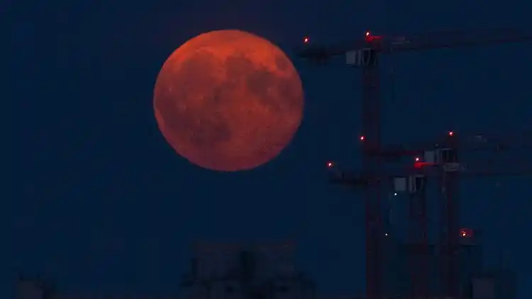 Image from ntv: Wetteraussichten geben Hoffnung *Wann heute Abend der Erdbeermond zu s...