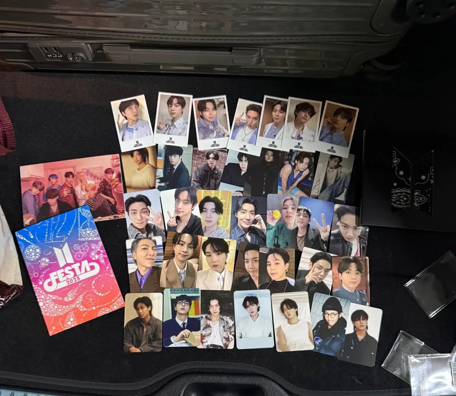 Image from BTS 🧾⟭⟬💜BANGTAN & ARMY ⟭⟬: ➵ 📸BTS 2025 FESTA OT7 PHOTOCARDS 𐙚⋆°.SLV🍃🍂 𐙚⋆°.©Bangtan&army...