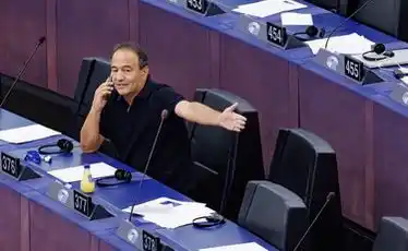 Image from Quotidiano Il Tempo: 📌 *Cittadinanza facile, nella Riace di Mimmo Lucano solo 187 sì* Il ...