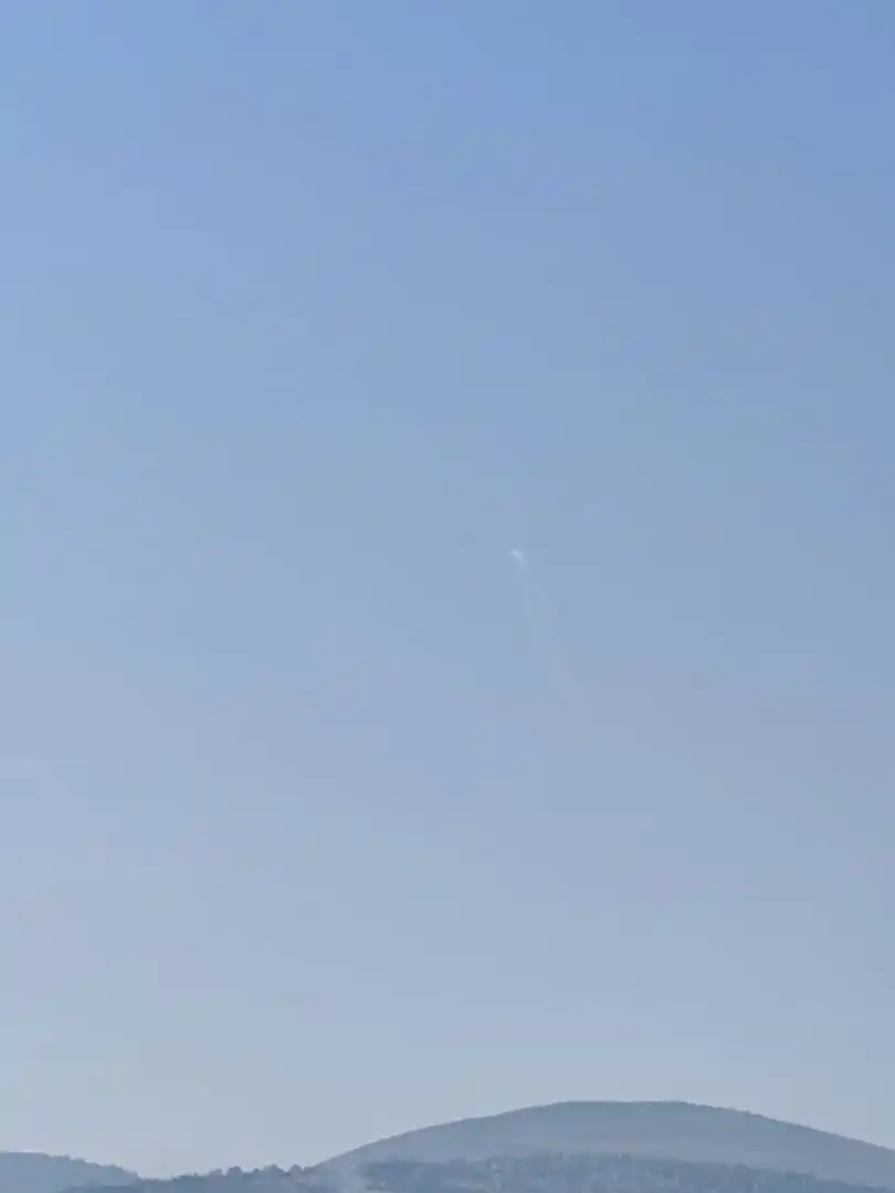 Image from Rasd News Leb: محاولات اعتراض المسيرات فوق مستوطنات الشمال قرب الحدود اللبنانية الان...