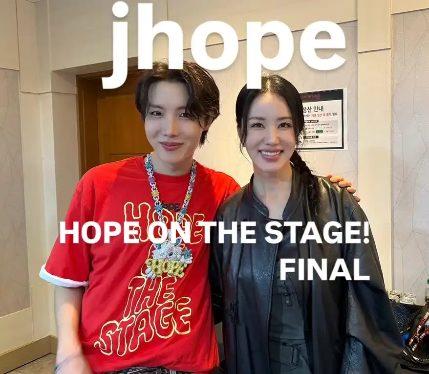 Image from BTS 🧾⟭⟬💜BANGTAN & ARMY ⟭⟬: ➵ *📸Post de la actriz Uhm Jung-hwa, conocida por su papel de la docto...