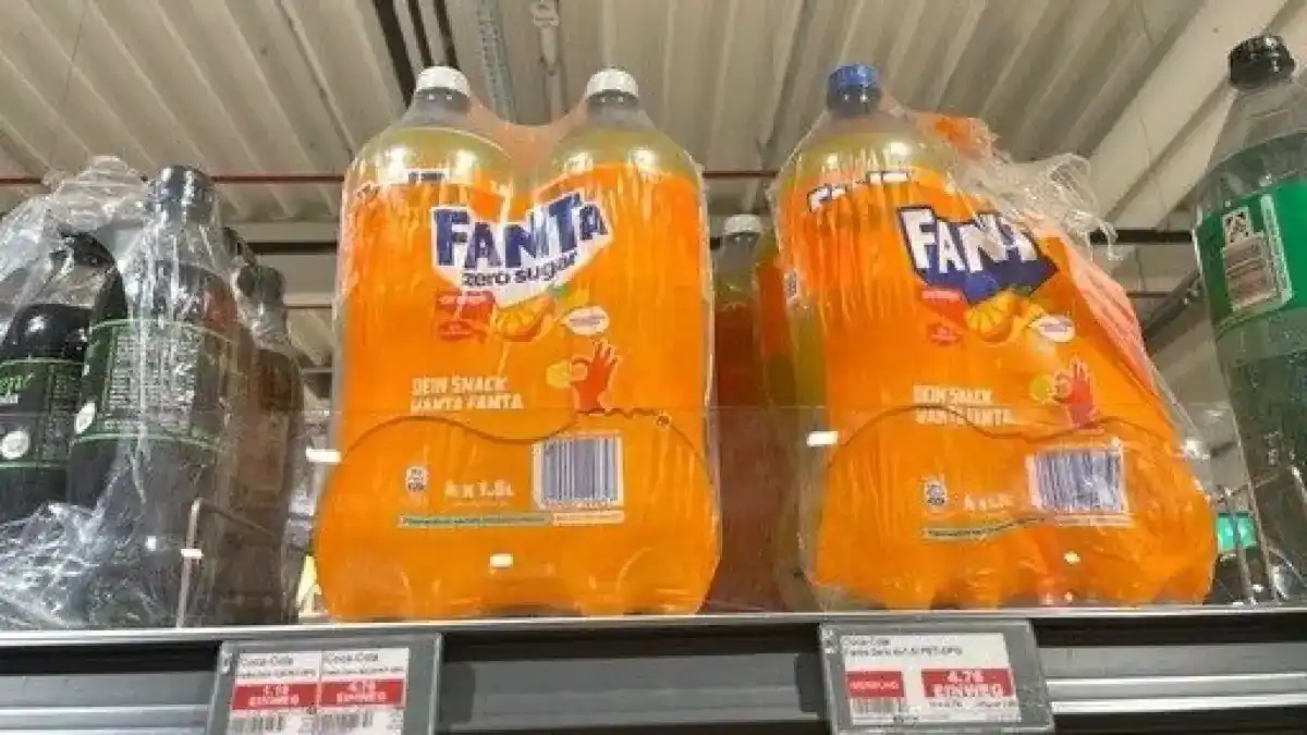 Image from MOZ.de: 🥤 *Einkaufen in Polen* Das kosten Cola, Limo und Saft jenseits der Gr...