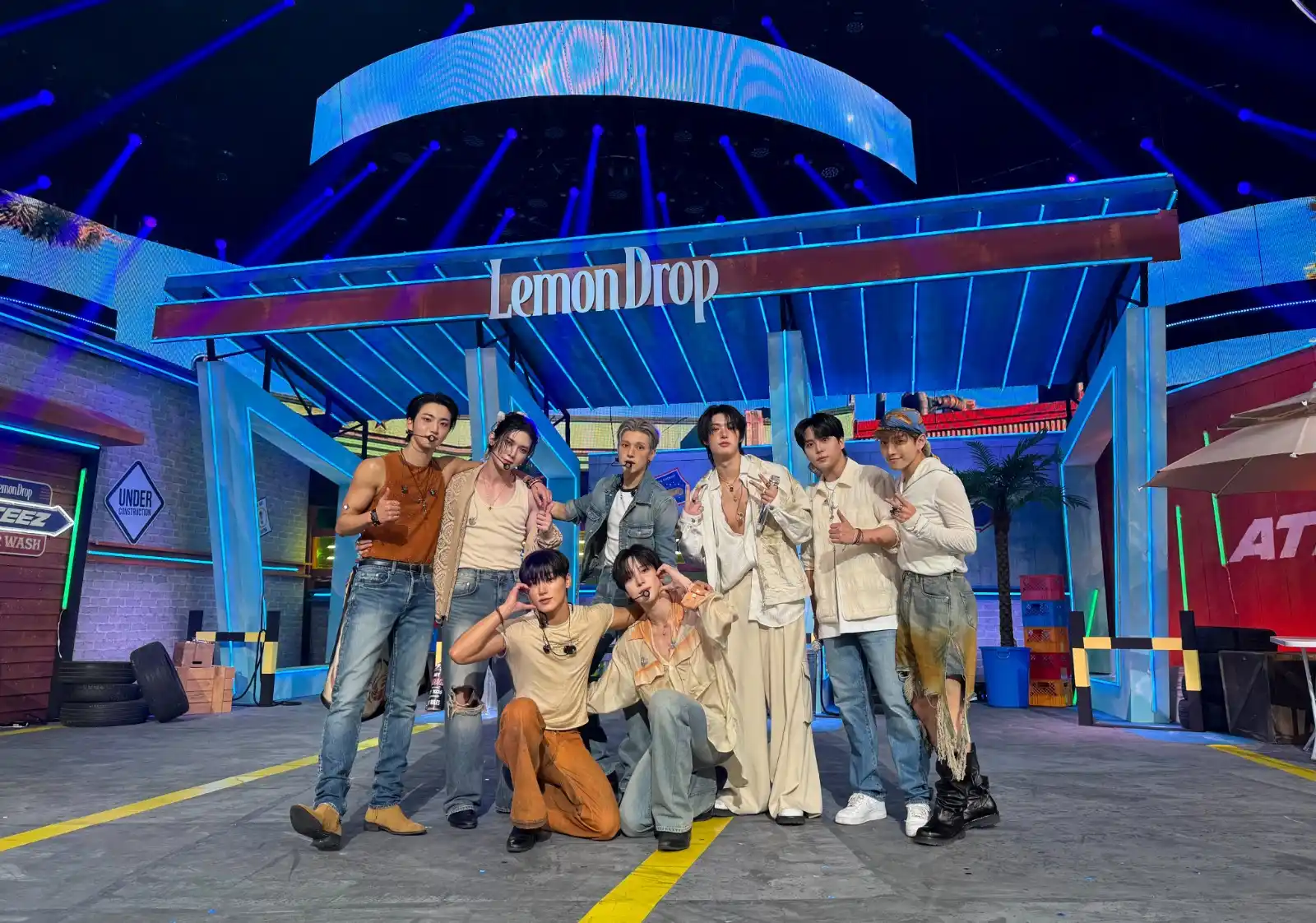 Image from 𝘼𝙏𝙀𝙀𝙕 𝐓𝐇𝐄 𝐖𝐎𝐑𝐋𝐃🏴‍☠️: [ 📷 ] HOY ATEEZ ⠀ Aquí sólo se muestra ATINY 💛 <a class="text-blue-5...