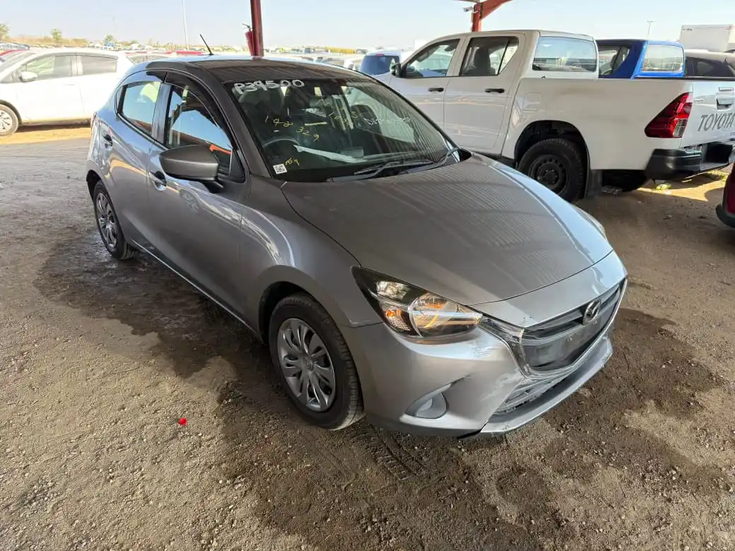 Image from Mambo Takue Customs Clearing: Mazda demio  2016-03 1300 cc Petrol  65439km Price excluding duty $480...