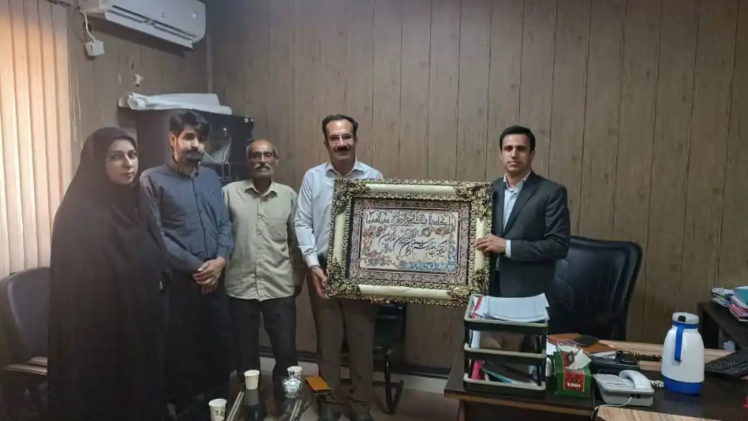 Image from دارالوحدت فهرج: 📸پیش از ظهر امروز هئیت رئیسه اتاق اصناف شهرستان فهرج با جناب آقای مهن...