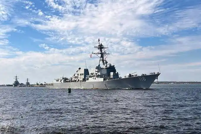 Image from MYNEWSHUB: TERKINI The Associated Press melaporkan Pentagon mengarahkan USS Tho...