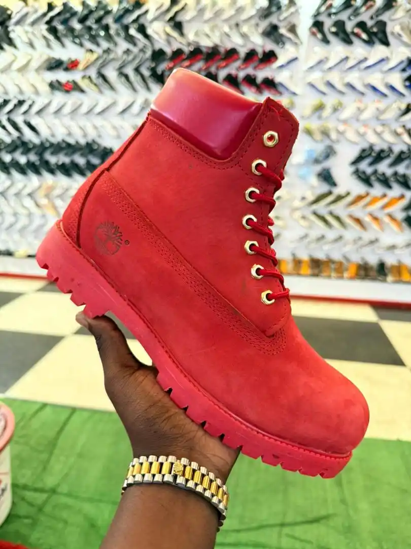 Axecure Sneakers post