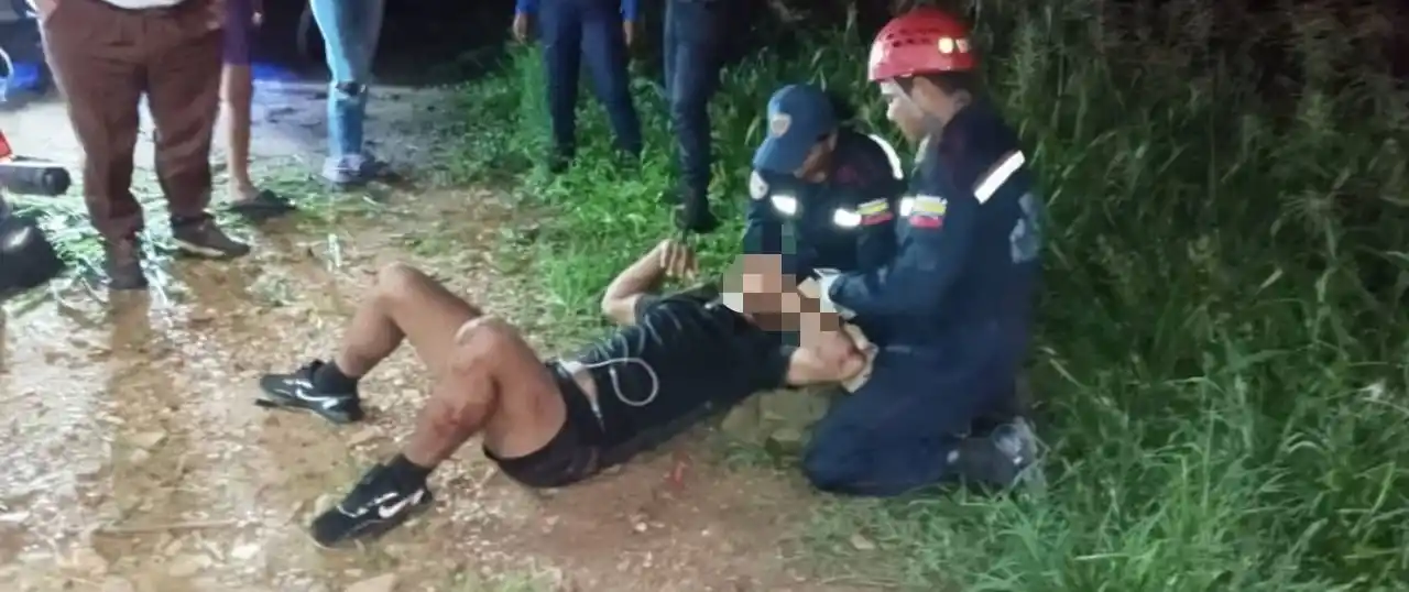 Image from Cojedes Es Noticia: *Accidente de Moto Deja Joven Lesionado en San Carlos* San Carlos, Co...