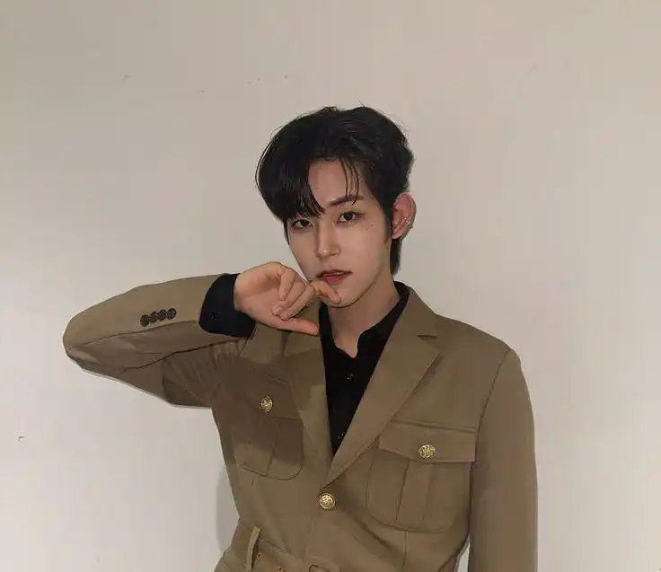 Image from ๐๐ฃ๐ข๐ฃ & ๐๐ก๐๐ข๐ฅ๐ ๐๐ง๐๐ข๐ก ๐ฉ๐๐: Agensi Umumkan Seowon Resmi Tinggalkan NINE.i Pada tanggal 13 Juni, a...