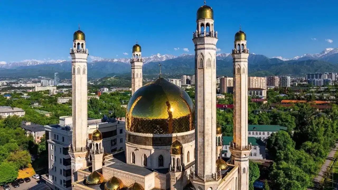 Image from Informburo.kz: *Алматыда Құрбан айт кезінде құрбандық шалатын орындар анықталды* Дін...