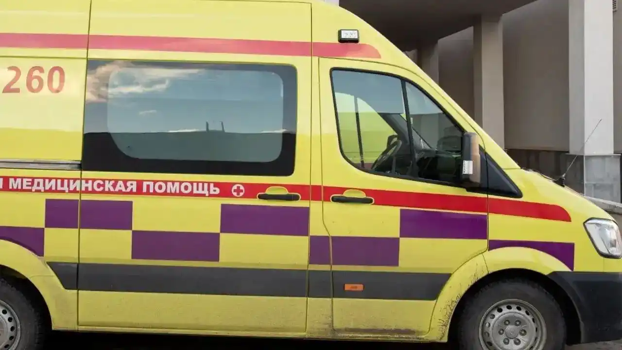 Image from Informburo.kz: *Астанада тағы автобус апаты болды: зардап шеккендер бар* Астанада To...