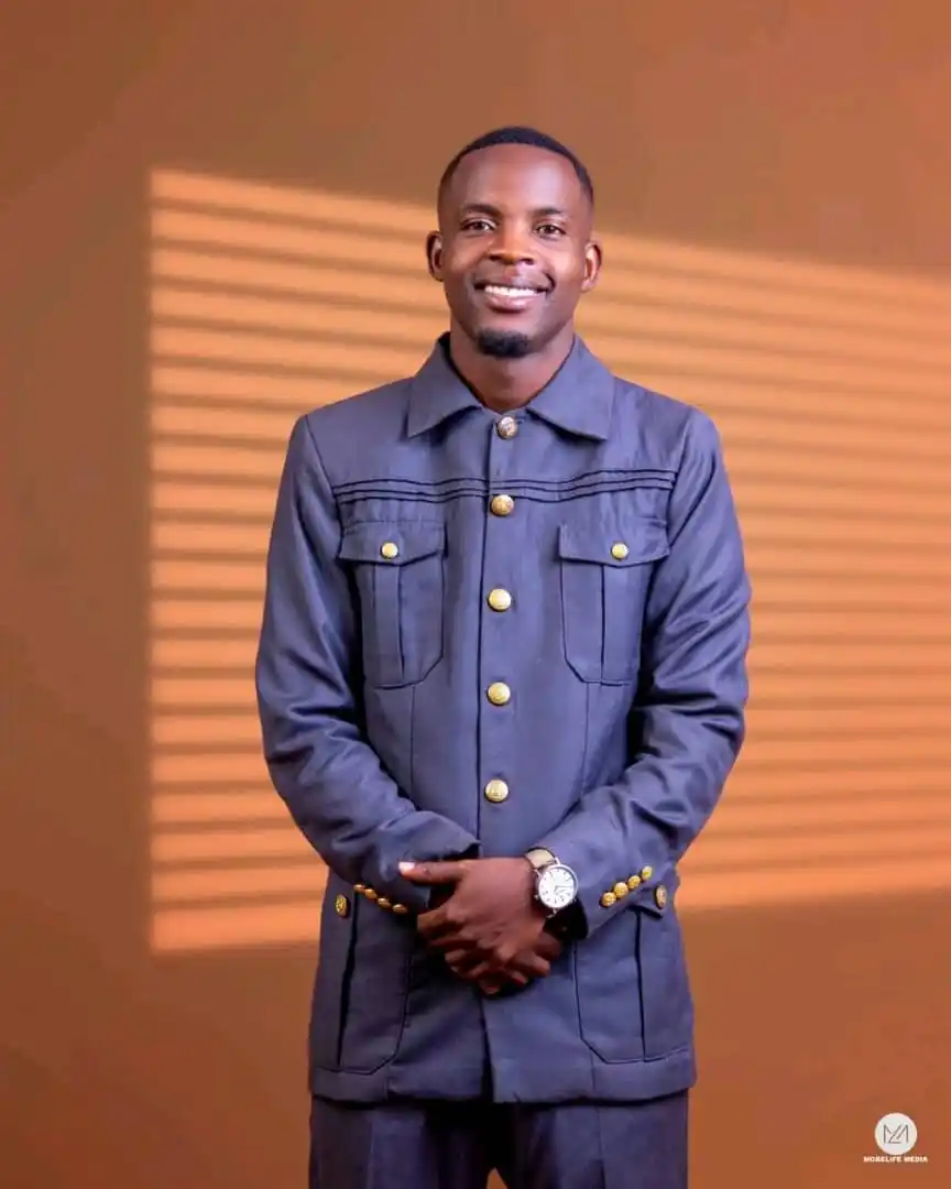 Cloudy Mutangara Official post