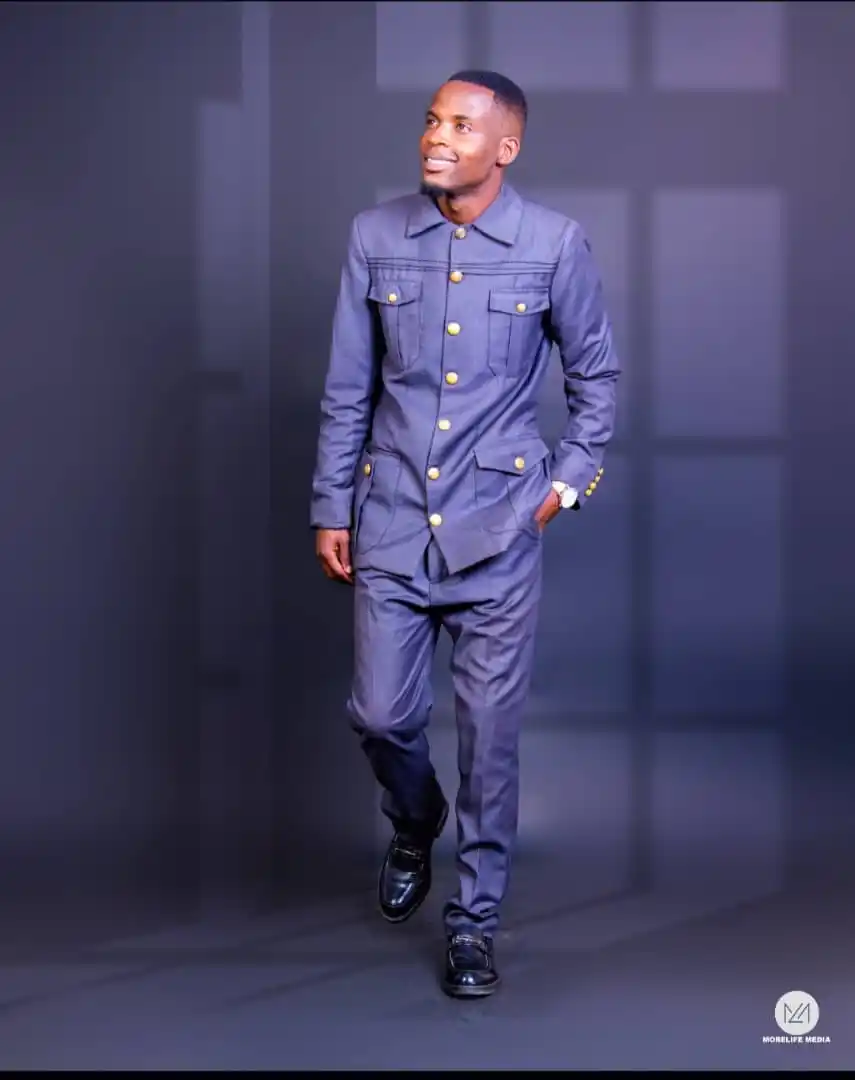 Cloudy Mutangara Official post