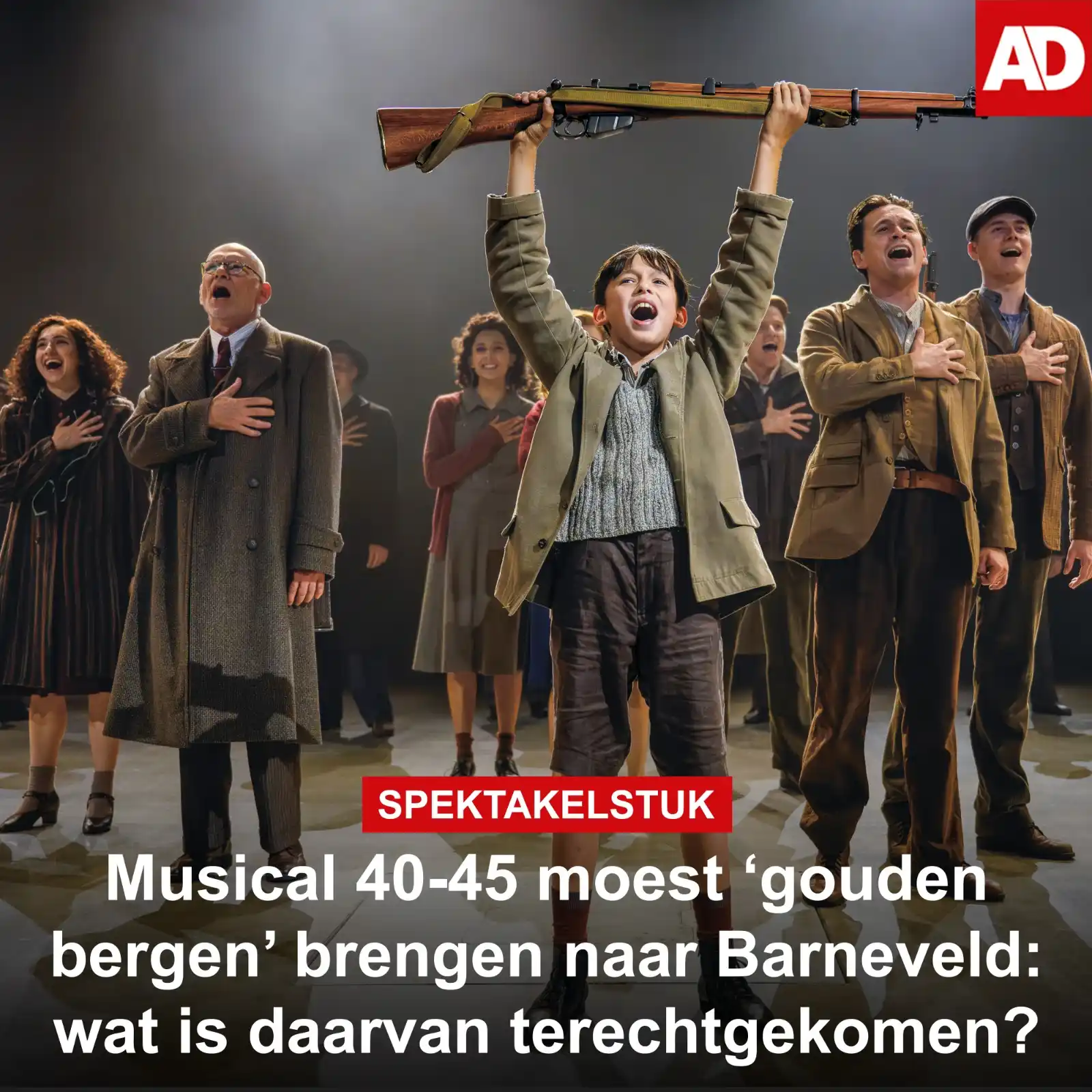 Image from AD Amersfoort: Een rakelings overvliegend vliegtuig, zelfrijdende tribunes en een lev...