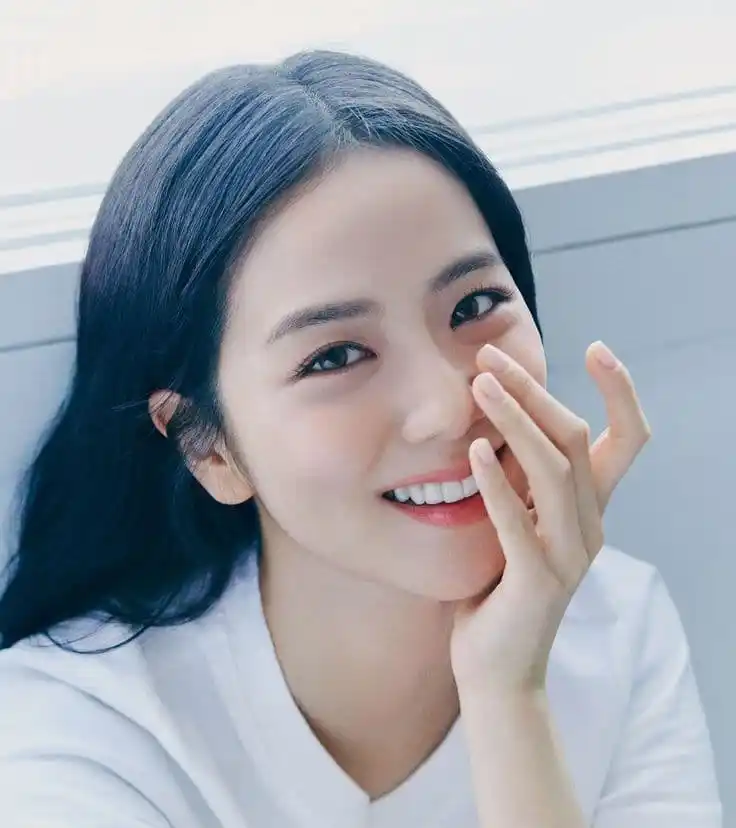 Image from 𝗕𝗟𝗔𝗖𝗞𝗣𝗜𝗡𝗞 ❘ 블랙핑크 ✅: ㅤׄ ᮬ᷼︵᷼⏜᳟︵ᮬ ݂ 𝅄 🎀 𝅄 ݂ ︵ᮬ⏜᷼︵᷼ 𑂳 *—「 📰 」Entrevista de JI...