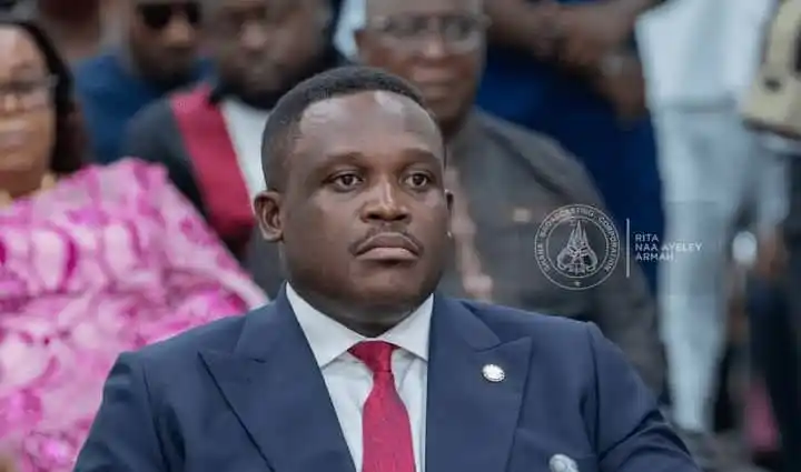 Image from KNUST NEWS FILE: ๐๐๐ก๐๐ฅ๐๐ ๐ฐ ๐ ๐ผ๐ฏ๐ถ๐น๐ฒ ๐ป๐ฒ๐๐๐ผ๐ฟ๐ธ ๐ผ๐ฝ๐ฒ๐ฟ๐ฎ๐๐ผ๐ฟ๐โ๐ ๐ง...