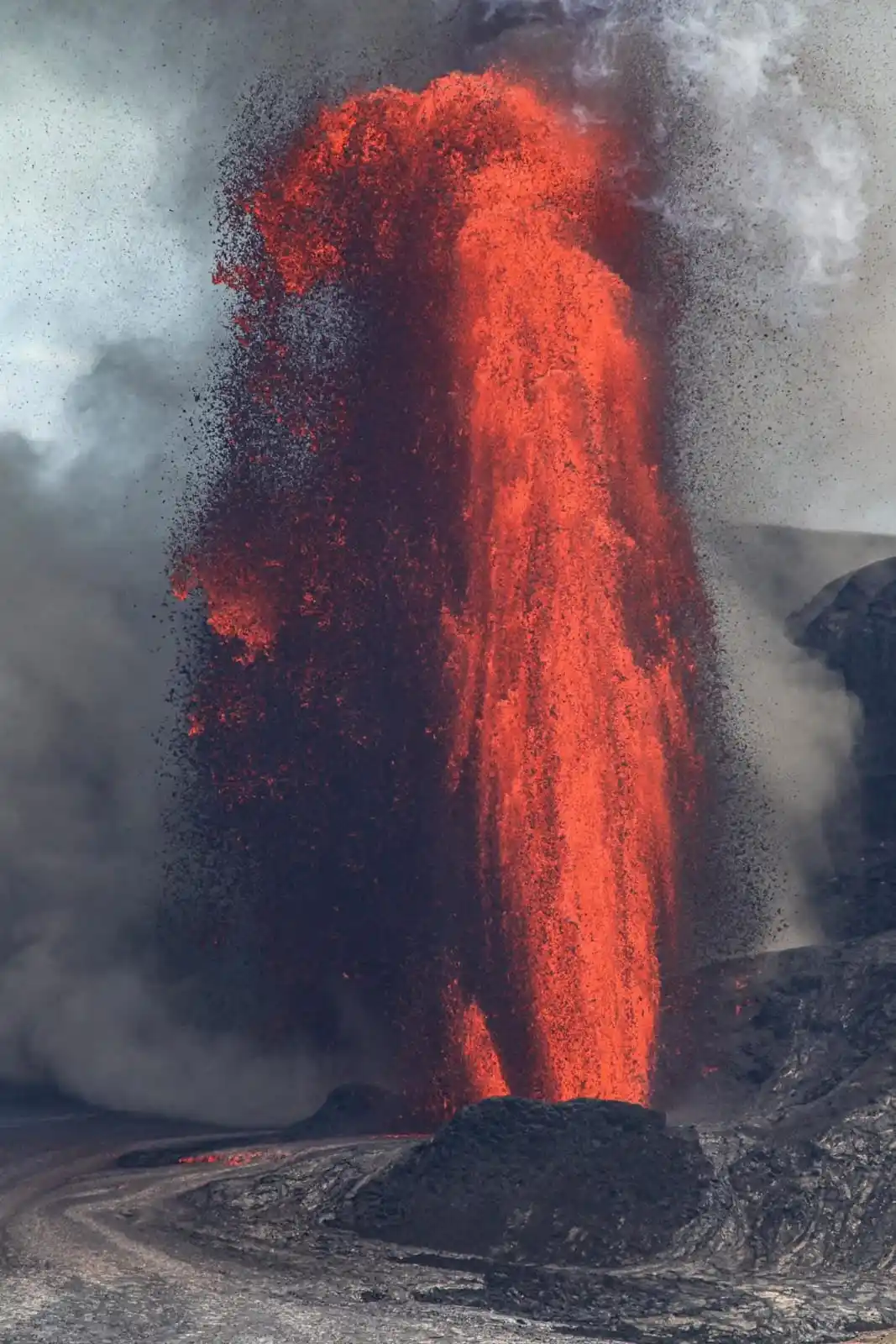 Image from Stereo Rumiñahui RTV: Increíble la erupción del volcán Kilauea 🌋🇺🇸...