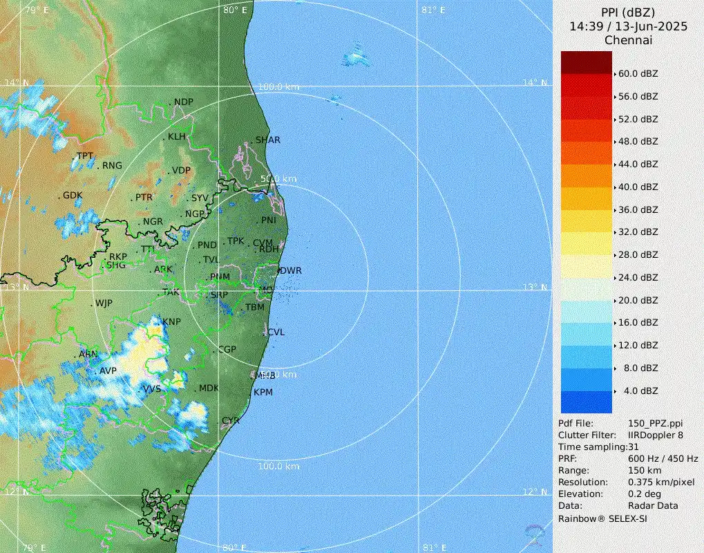Image from Weather Updates On Tamil Nadu & Chennai by ChennaiRains (COMK): Last update for the day. So the storms have successfully reached up to...