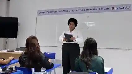 Image from Africanize Oficial: *Mãe do menino Miguel, Mirtes Renata defende TCC sobre escravidão cont...