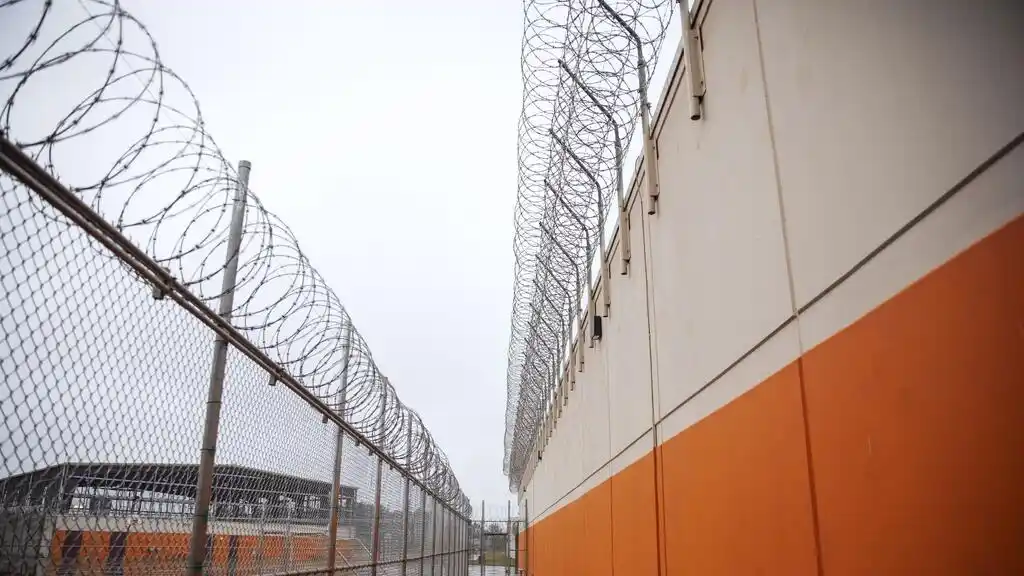 Image from Univision 34 Atlanta: 😥*Muere inmigrante mexicano bajo custodia de ICE en Georgia: investig...