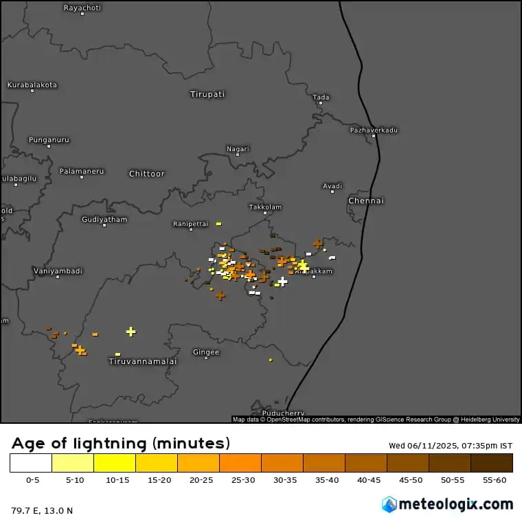 Image from Weather Updates On Tamil Nadu & Chennai by ChennaiRains (COMK): The Thunderstorms that formed over parts of Kanchipuram dt. are moving...