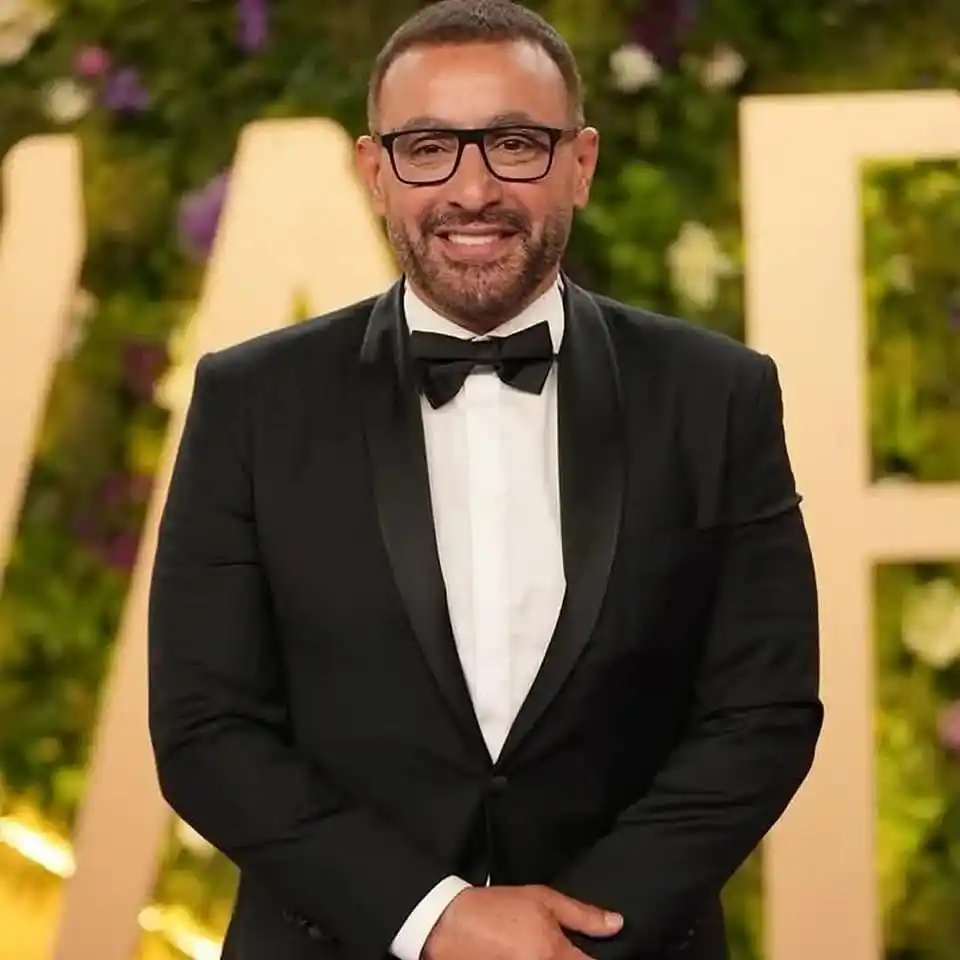 Image from FilFan.com: 🎙️ أحمد السقا يكشف عبر برنامج "تفاعلكم" رأيه في عمليات التجميل للرجال...