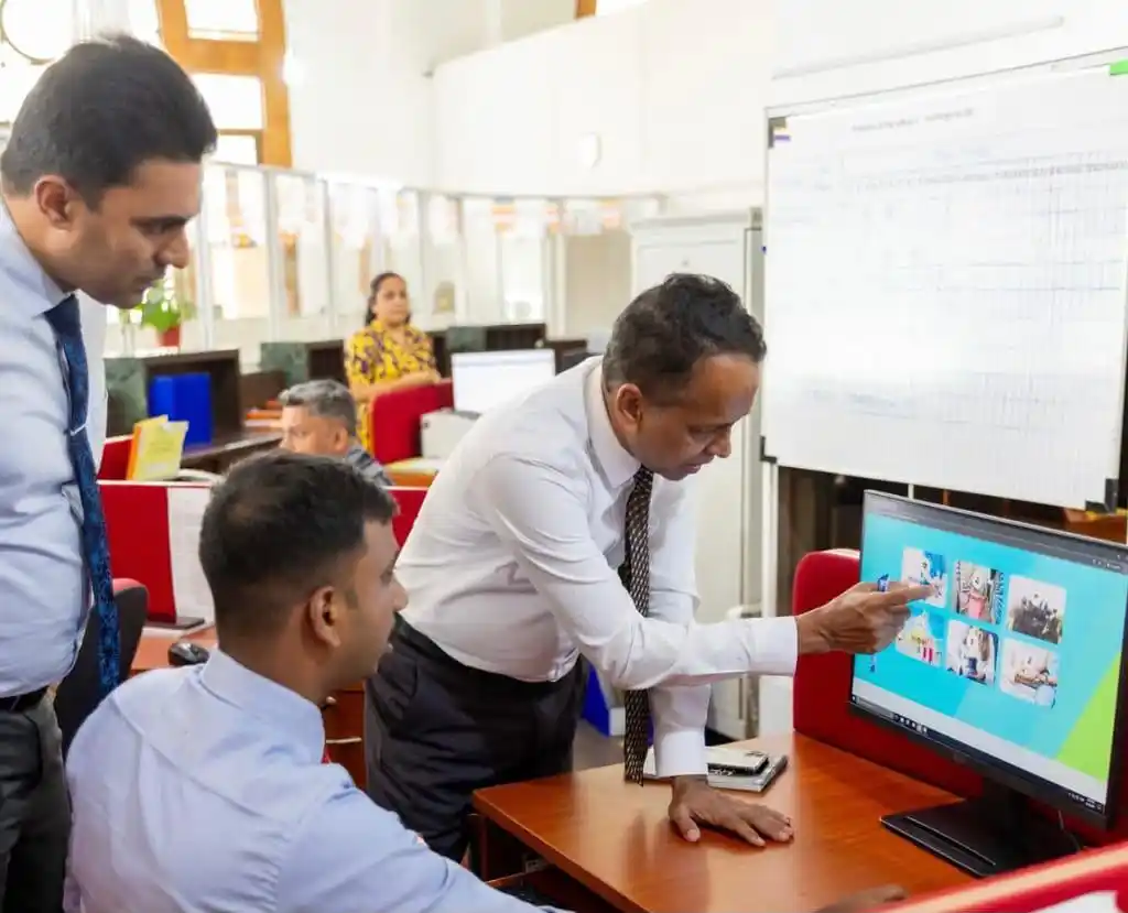 Image from The News Plus: 🟠 *ජනාධිපති අරමුදලේ සියලු සේවා මාර්ගගත ක්රමයට ලබා දීම ජූනි 21 සිට ඇර...