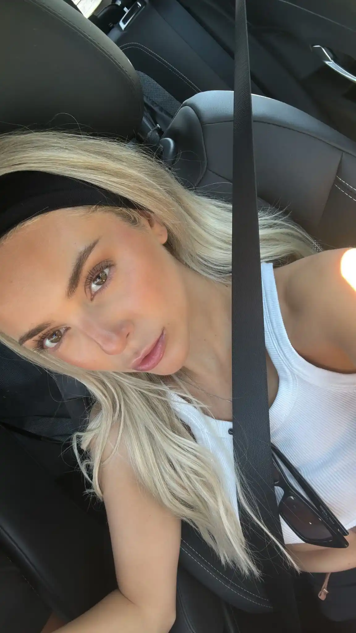 Ana Mena Channel post