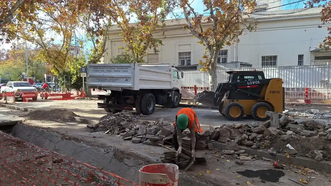 Image from San Rafael Tu Municipio: OBRAS EN LA 1ERA CUADRA DE ALMAFUERTE Ya comenzaron las tareas de ren...
