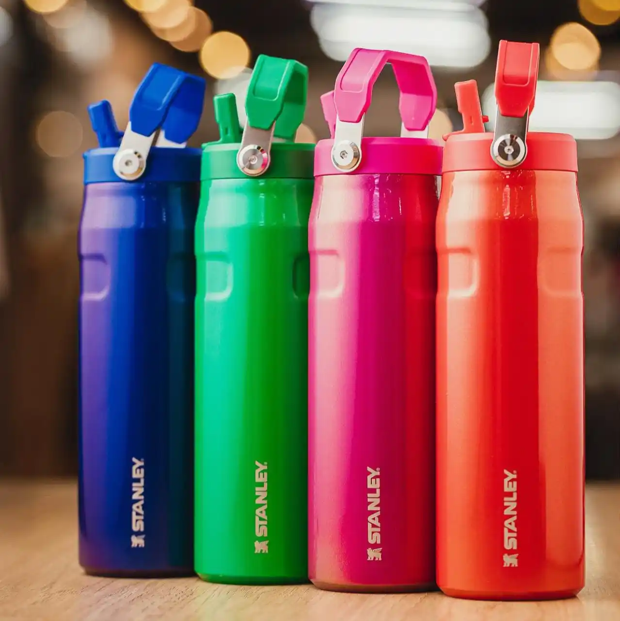 Image from OFERTÔMETRO 🛍️ cupons e promoções absurdas: 🚨 Oferta Amazon Garrafa Térmica Aerolight Flip Straw Dazzle Pink Shi...