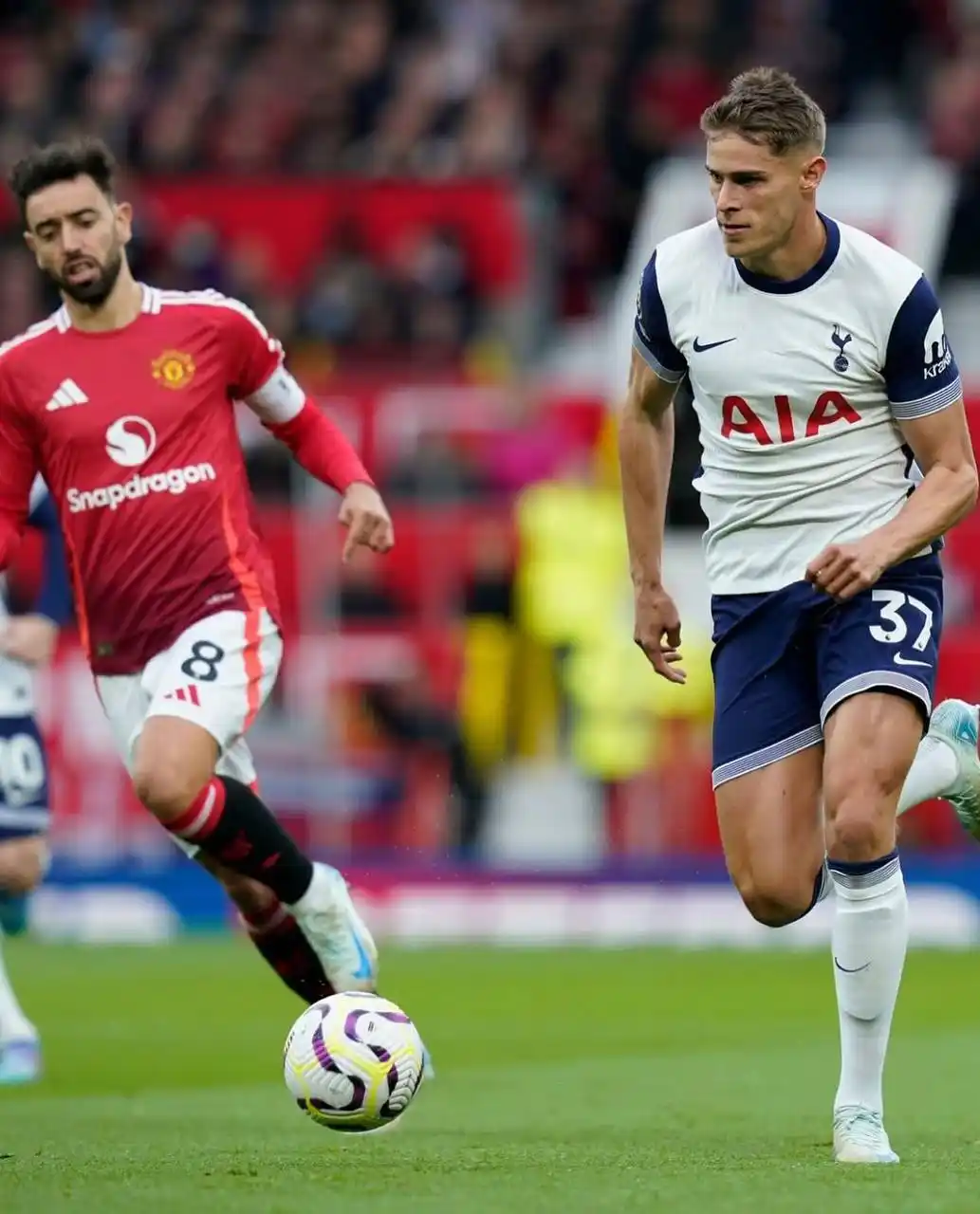 Image from PREMIER LEAGUE LIVE MATCHES & NEWS⚽: 🚨 𝐎𝐅𝐅𝐈𝐂𝐈𝐀𝐋: The fastest sprint by a player in the Premier Lea...