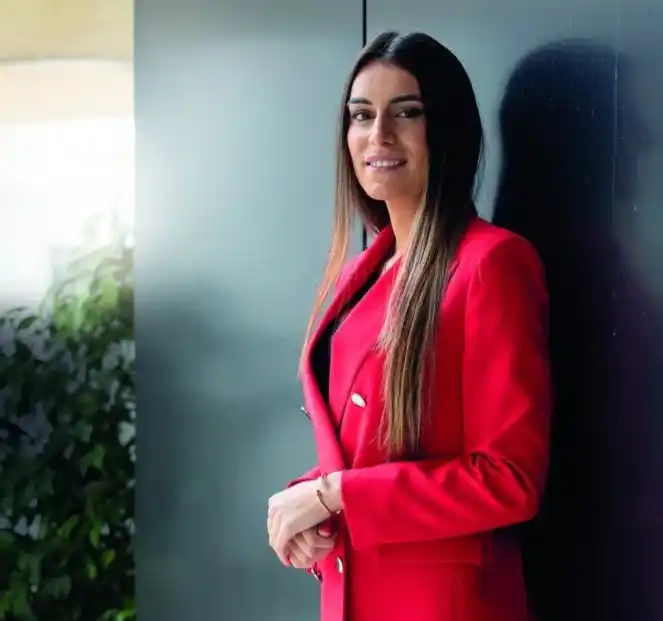 Image from CM Vidas: *Rita Matias vive novo amor com guarda-costas de André Ventura* https...