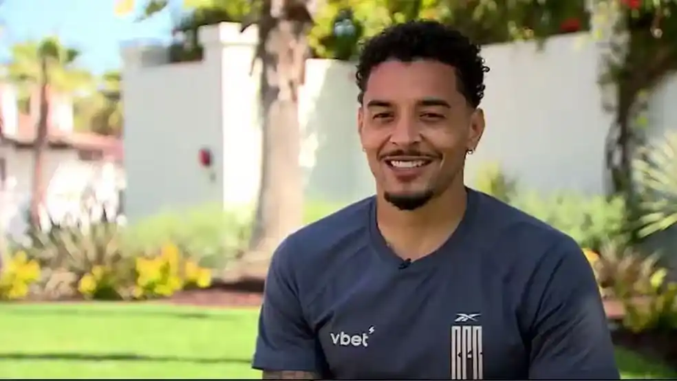 Image from ge.globo | Botafogo: *Com filho recém-nascido no Brasil, Gregore vive sonho com o Botafogo:...