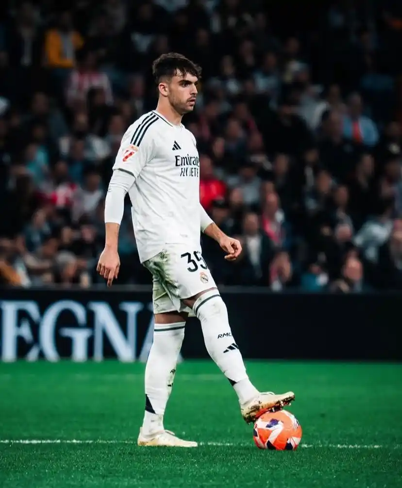 Image from Los Blancos Live : 🚨CONFIRMED: Raul Asencio is renewing his contract until 2031. — @Mel...