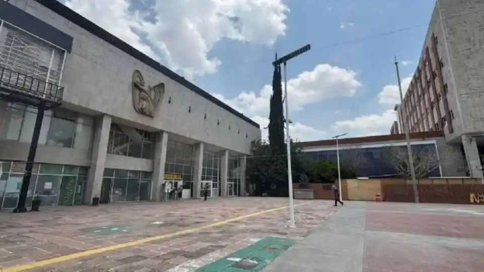 Image from Periódico AM 📰 Última Hora : *¿Están ‘tronando’ a los médicos del IMSS con el plan 2-30-100? Así re...