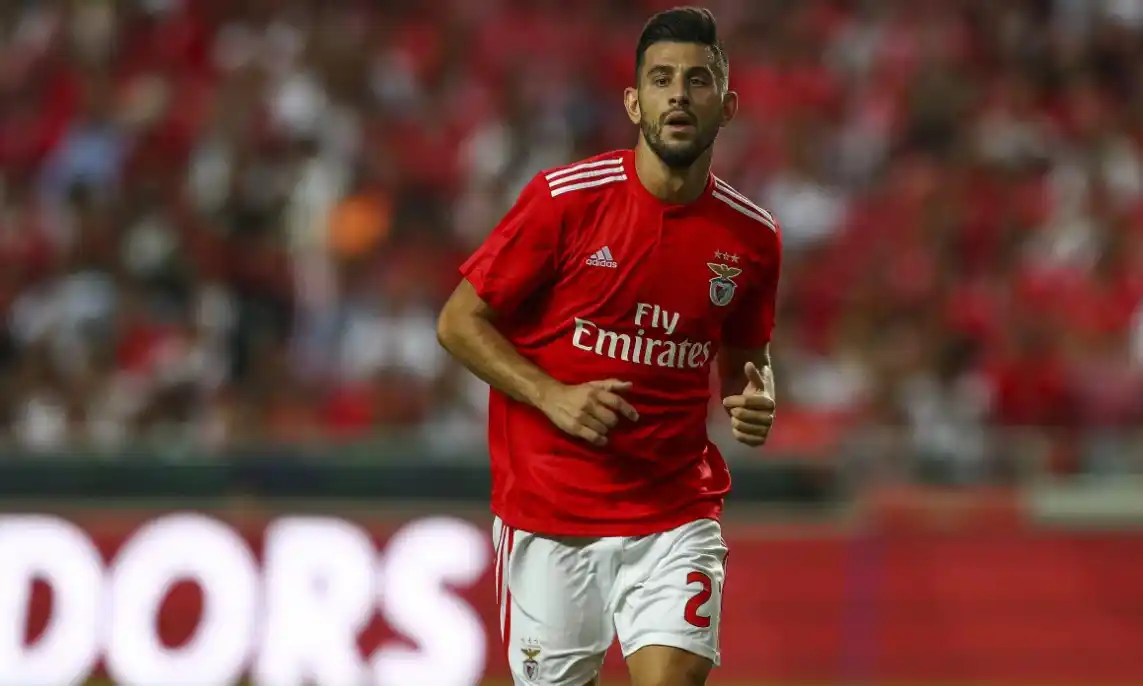 Image from Somos Fanaticos - Benfica: *Ex-Benfica!* Pizzi oficializado por duas épocas como reforço do Estor...