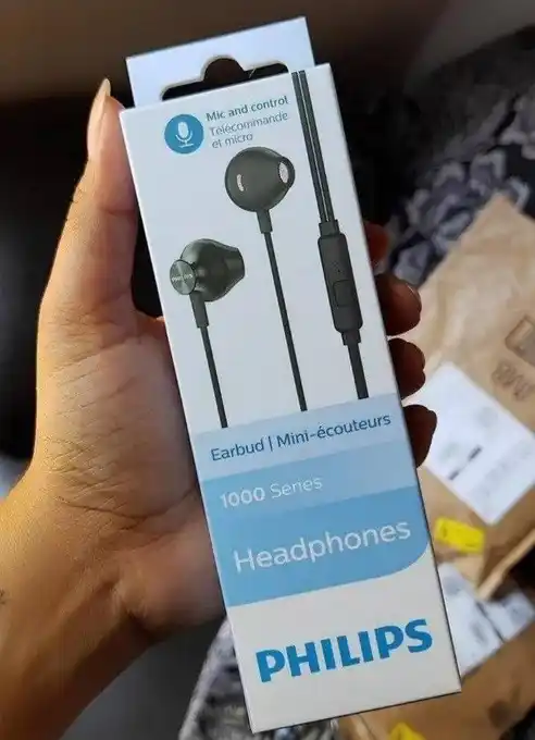 Image from DONA ONÇA PROMOÇÕES 🐆: 🚨FONE RAIZ POR 20 CONTO esse é custo benefício 📢 PHILIPS, Fone de Ou...