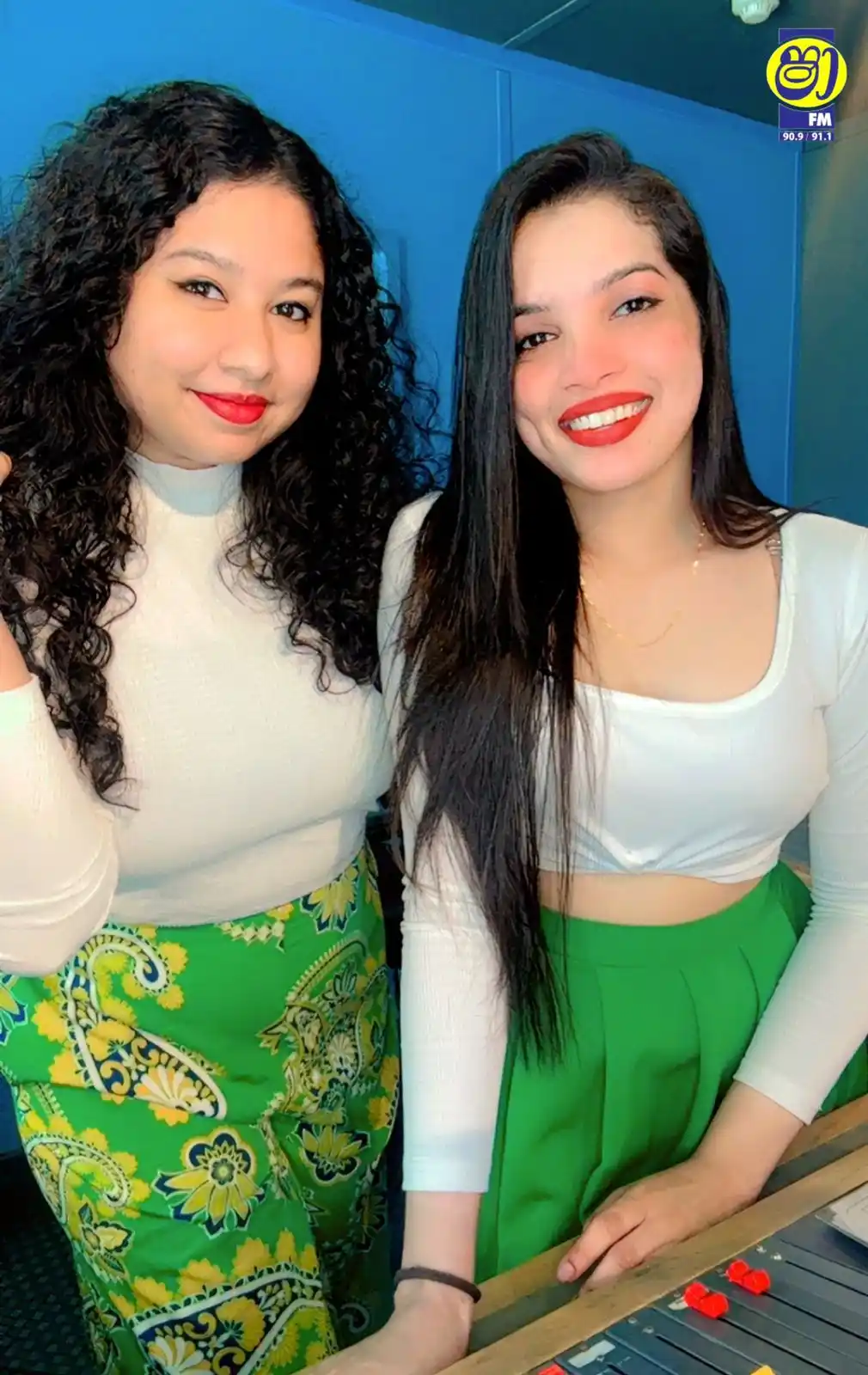 Image from SHAA FM: Good morning ළමයි👩🦱👩🦰 मैं शायर तो नहीं मैं शायर तो नहीं मगर ऐ ह...