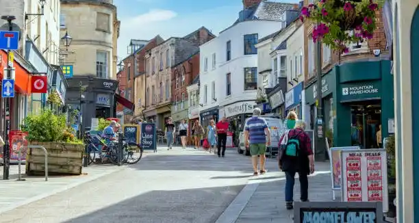 Image from Daily Mail: High street chain sold for 'nominal' sum as workers brace for job loss...