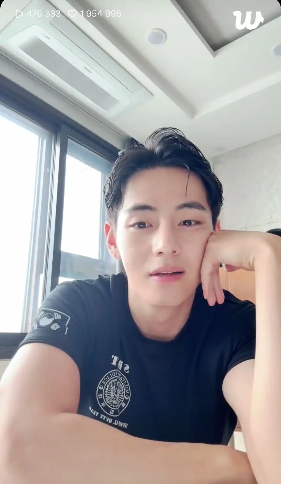 Image from Taehyung Updates¹: Lista de reproducción de Taehyung en la última transmisión en vivo. �...