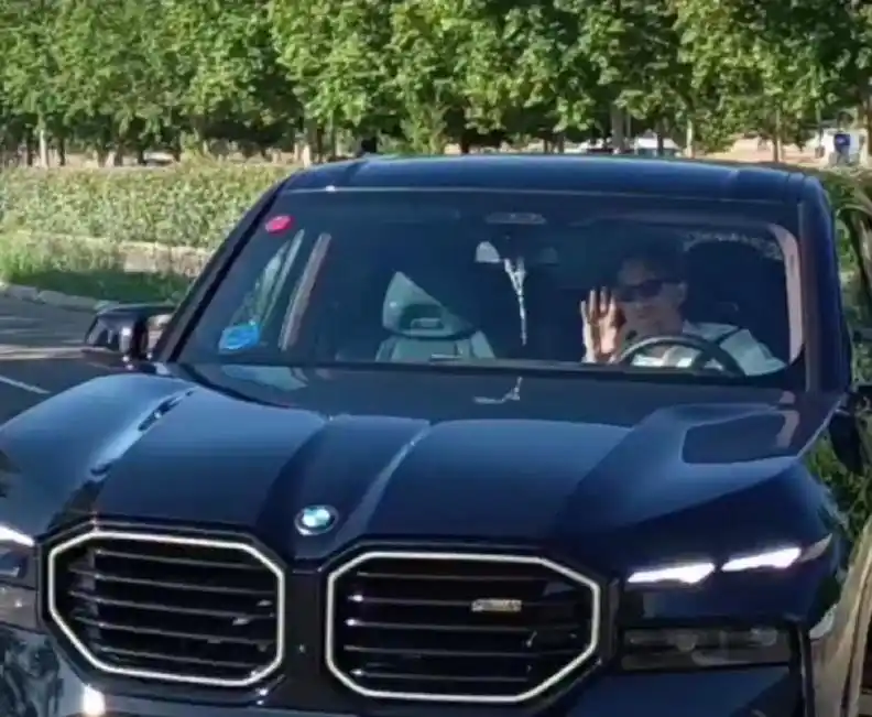 Image from Los Blancos Live : Luka Modrić has arrived for training. This is the last time he will tr...