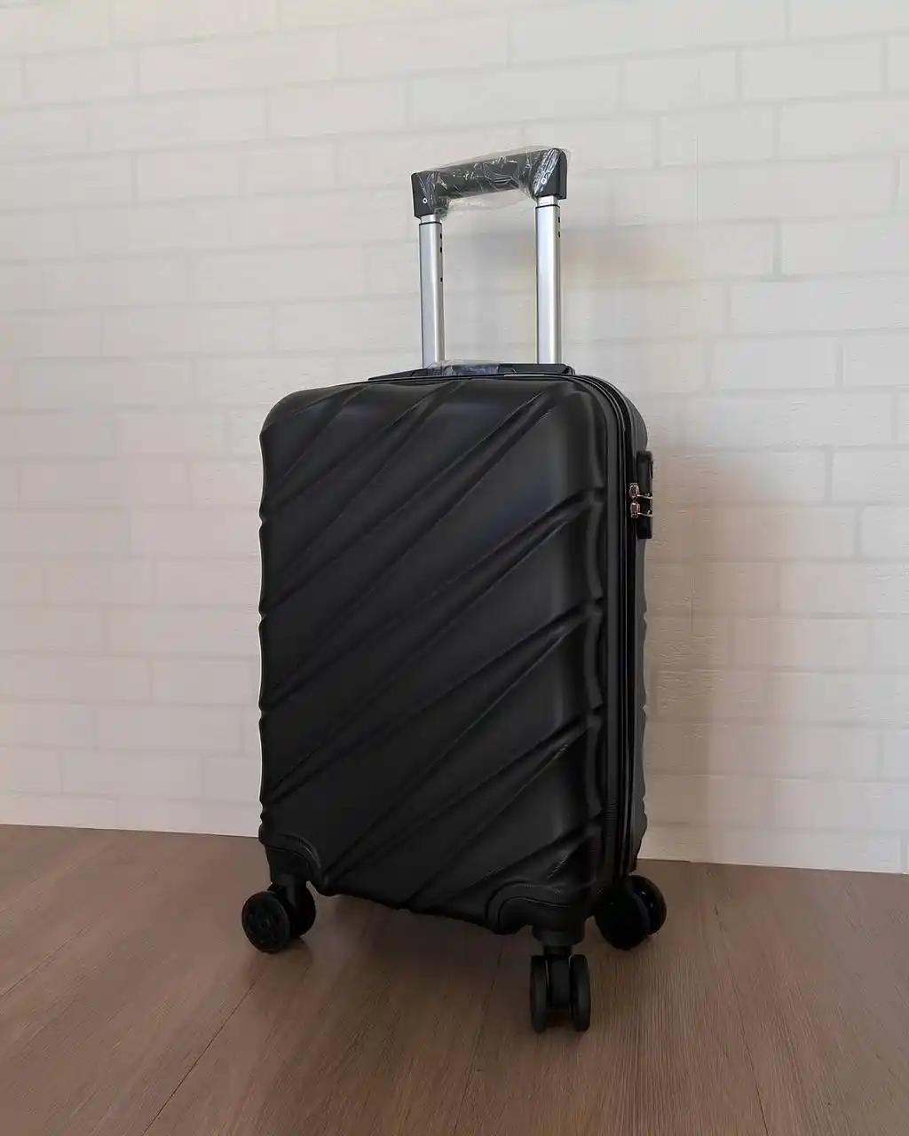 Image from OFERTÔMETRO 🛍️ cupons e promoções absurdas: 🚨 Oferta Mercado Livre Mala de Bordo Havana 4 Rodas Swiss Move De R...