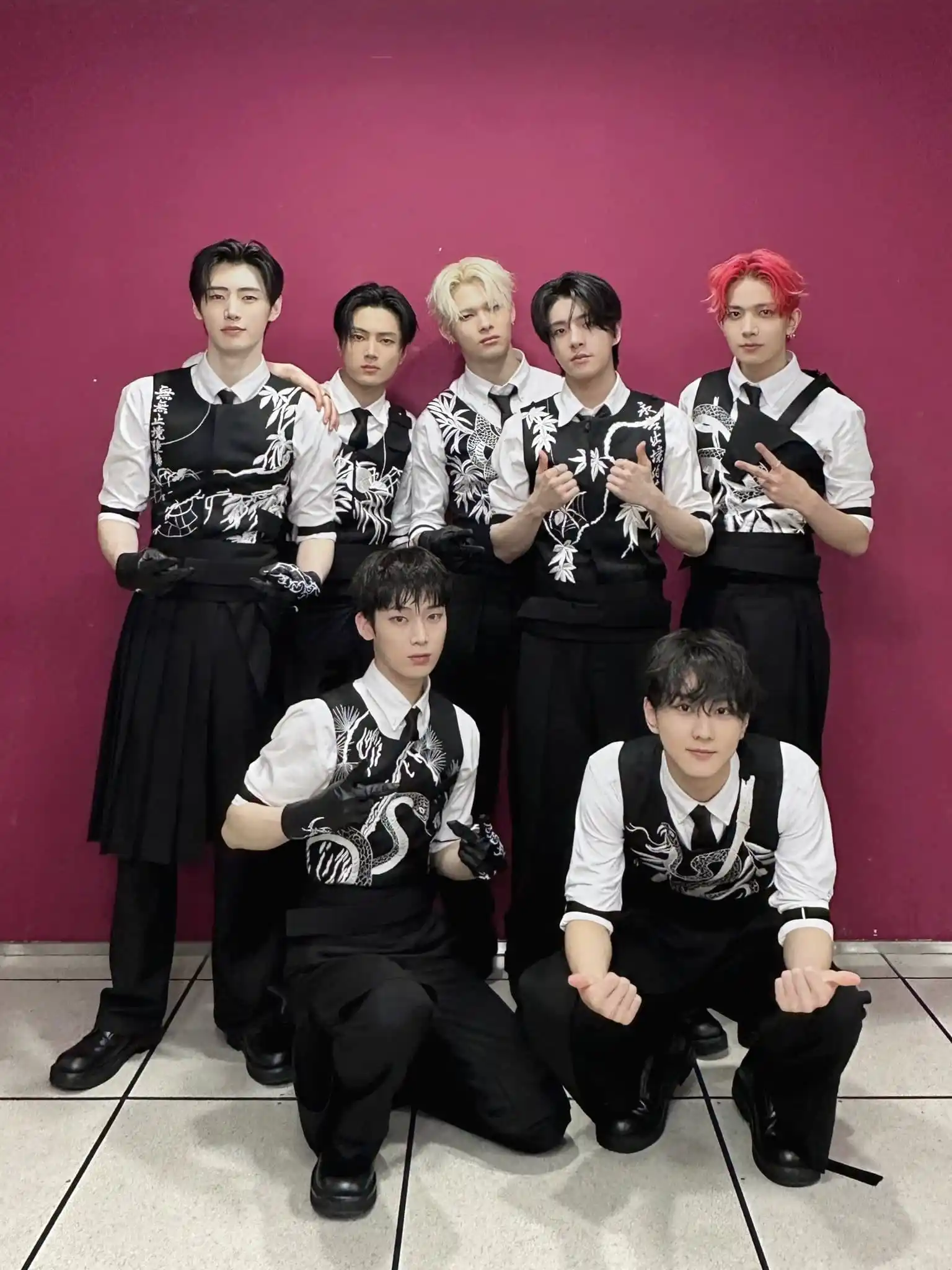 Image from 𝐄𝐍𝐇𝐘𝐏𝐄𝐍 𝐇𝐎𝐌𝐄 𝐔𝐏𝐃𝐀𝐓𝐄: ෆ `UPDATE` ෆ > ENHYPEN X UPDATE [<a class="text-blue-500 hover:under...