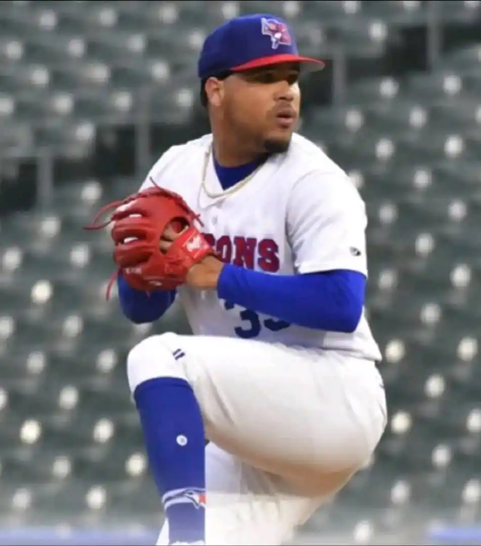 Image from PinarEnVivo 📻🎙💚⚾️: Lázaro Estrada 🇨🇺 registró otra gran actuación en Triple-A este miér...
