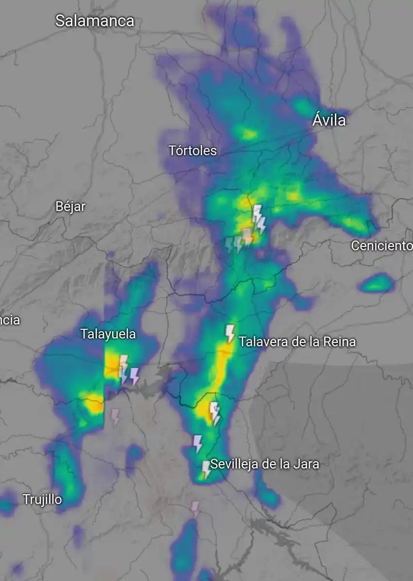 Image from MeteoAvila Canal: ⚠️⚡ Linea de <a class="text-blue-500 hover:underline cursor-pointer" h...