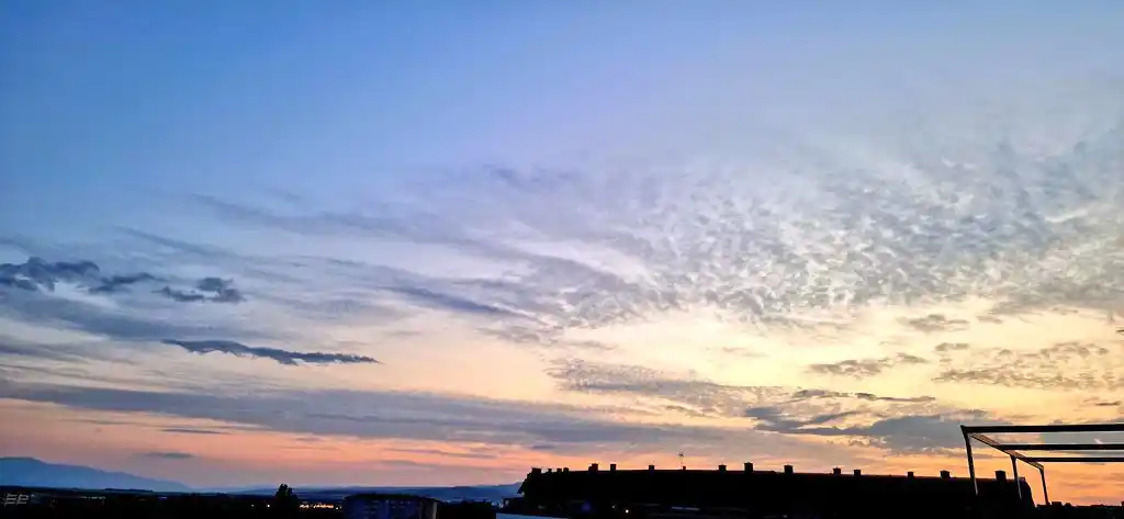 Image from MeteoAvila Canal: ♥️😃 Un <a class="text-blue-500 hover:underline cursor-pointer" href="...